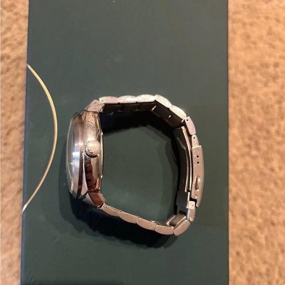 Spinnaker Men’s Hull Automatic Silver- Tone Stainless Steel. - Picture 2 of 5